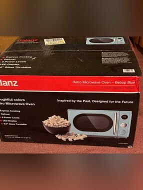 Retro Microwave Oven - Light Blue